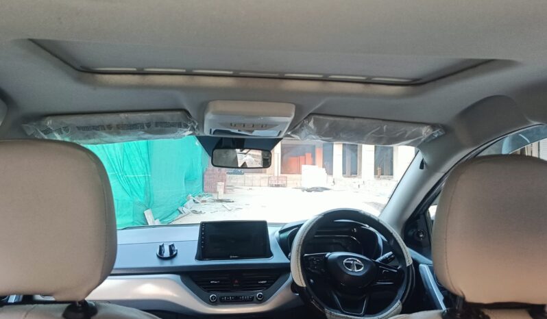 
								TATA NEXON XM full									
