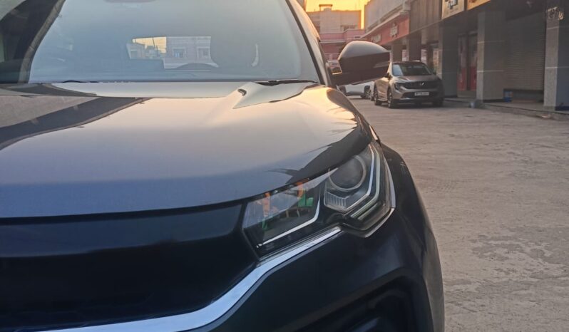 
								TATA NEXON XM full									