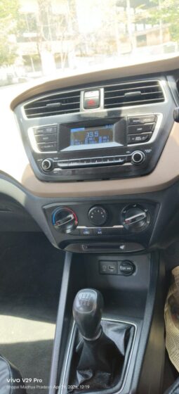 
										HYUNDAI I 20 MAGNA full									