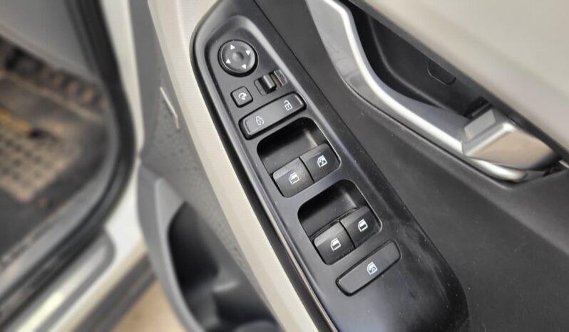 
								HYUNDAI CRETA 1.5 CRDI SX TECH full									