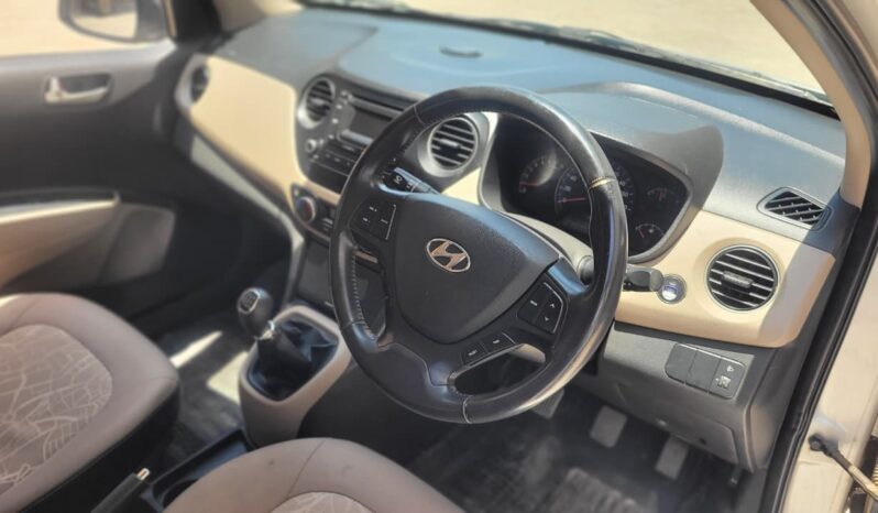 
								HYUNDAI XCENT SX full									