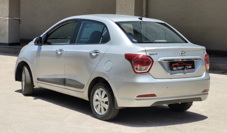 
								HYUNDAI XCENT SX full									