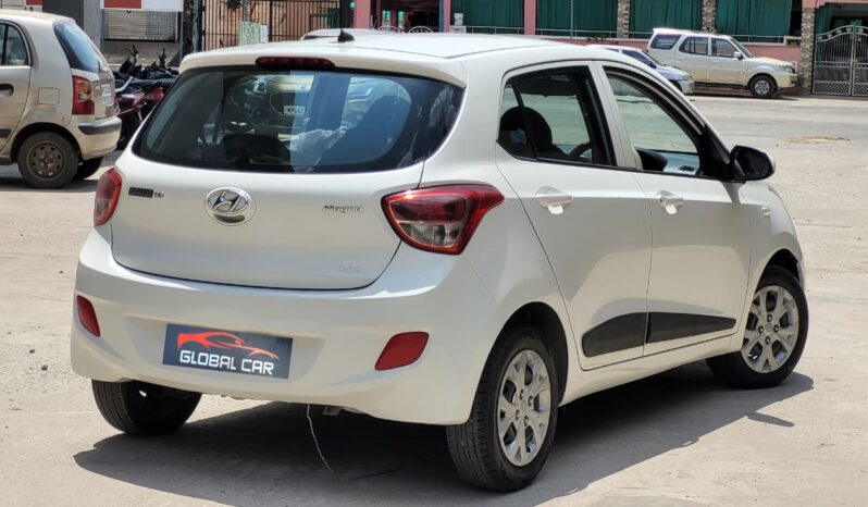 
								HYUNDAI I10 MAGNA full									