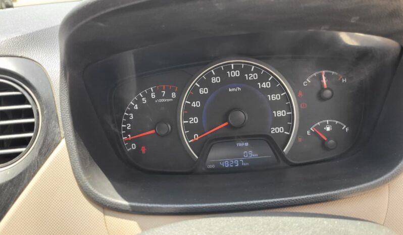 
								HYUNDAI I10 MAGNA full									
