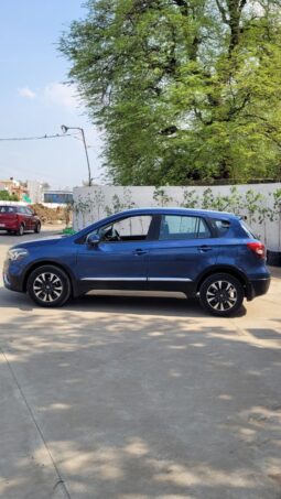 
										SUZUKI S-CROSS ALPHA full									