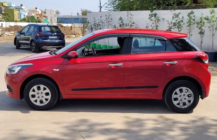 
								HYUNDAI I20 MAGNA full									