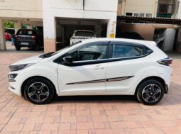 
										TATA ALTROZ XM full									