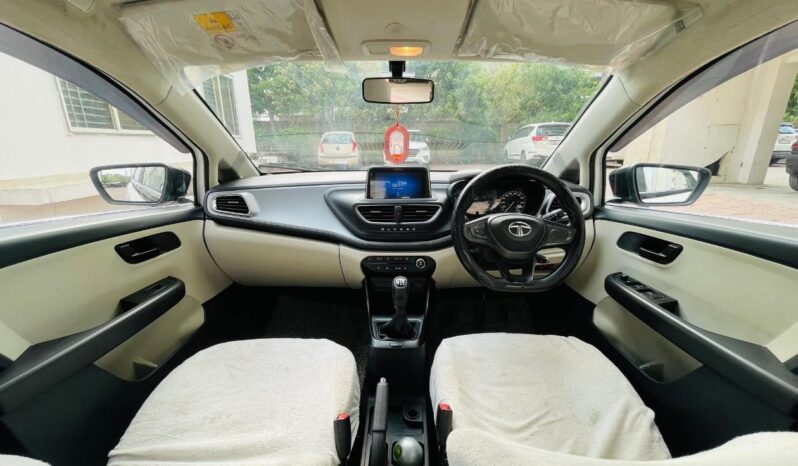 
								TATA ALTROZ XM full									