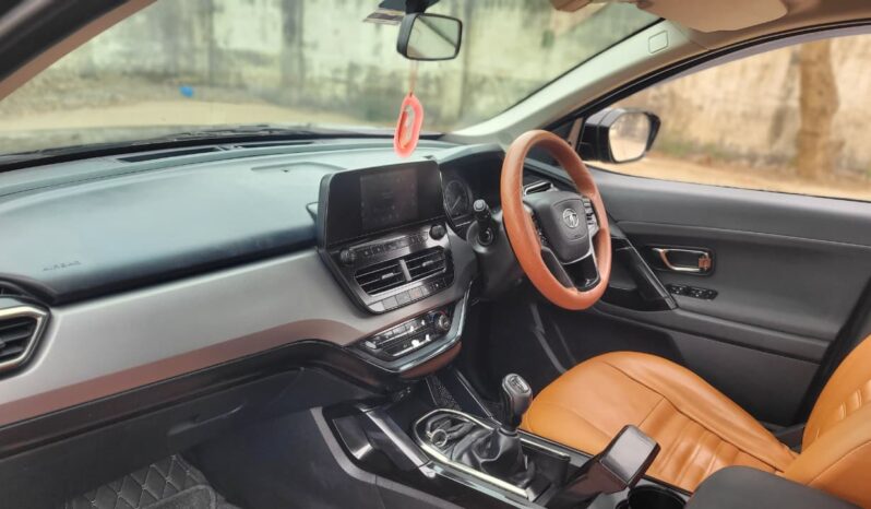 
								TATA HARRIER XT+ 2.0L KRYOTEC full									