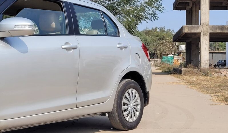 
								SUZUKI SWIFT DZIRE VXI full									
