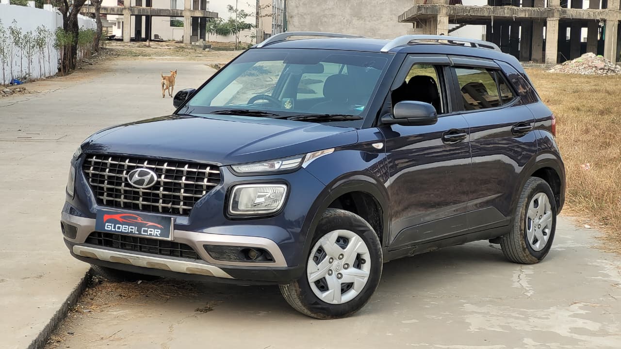 HYUNDAI VENUE S