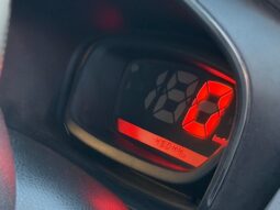 
										RENAULT KWID RXT full									