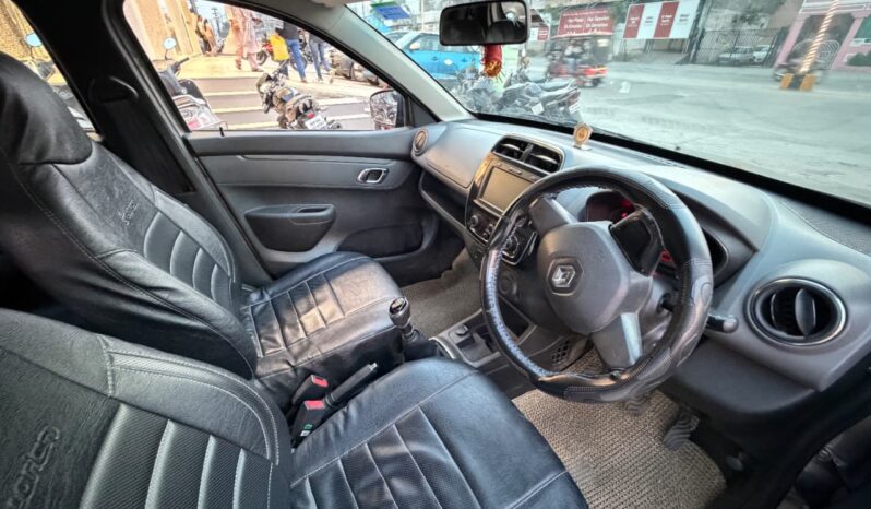 
								RENAULT KWID RXT full									
