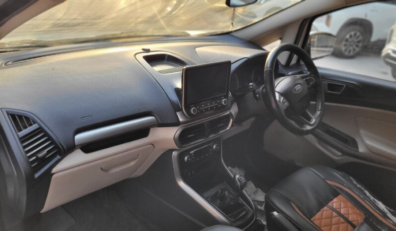
								FORD ECOSPORT TITANIUM full									