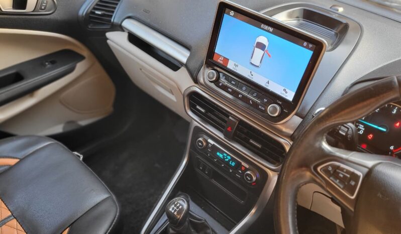 
								FORD ECOSPORT TITANIUM full									