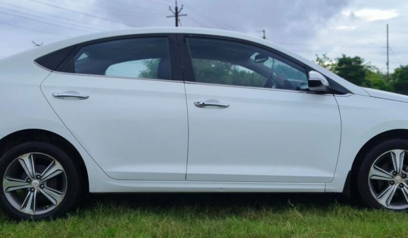 
								HYUNDAI VERNA SX (O) full									