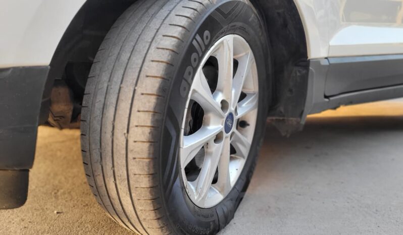 
								FORD ECOSPORT TITANIUM full									