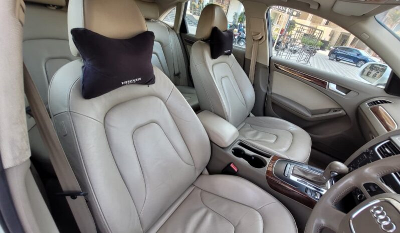 
								AUDI AG A4 2.0 TDI full									
