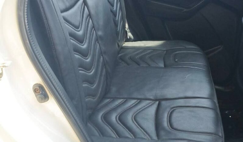 
								SUZUKI BREZZA VDI full									
