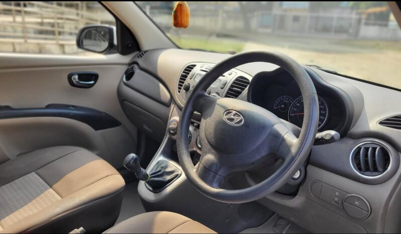 
								HYUNDAI GRAND I10 SPORTS 1.2 full									