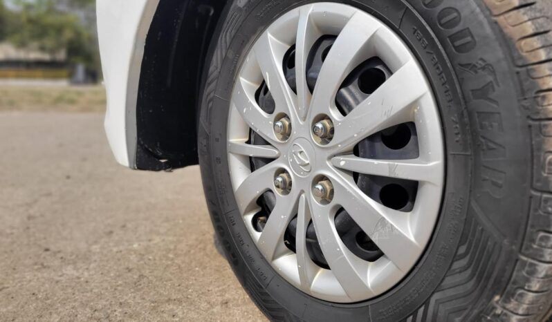 
								HYUNDAI GRAND I10 SPORTS 1.2 full									