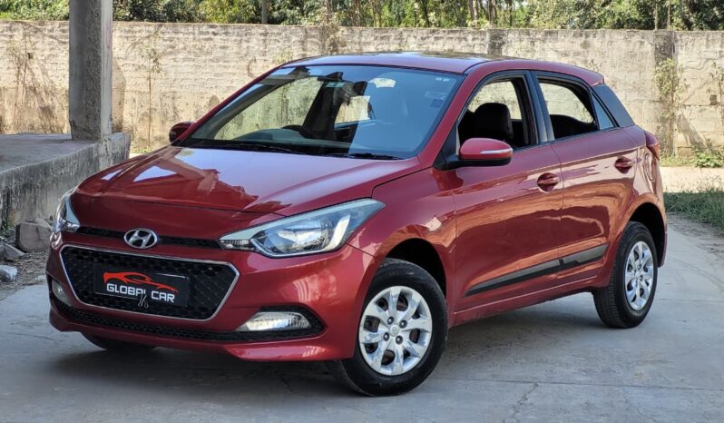 
								HYUNDAI I20 SPORTZ full									