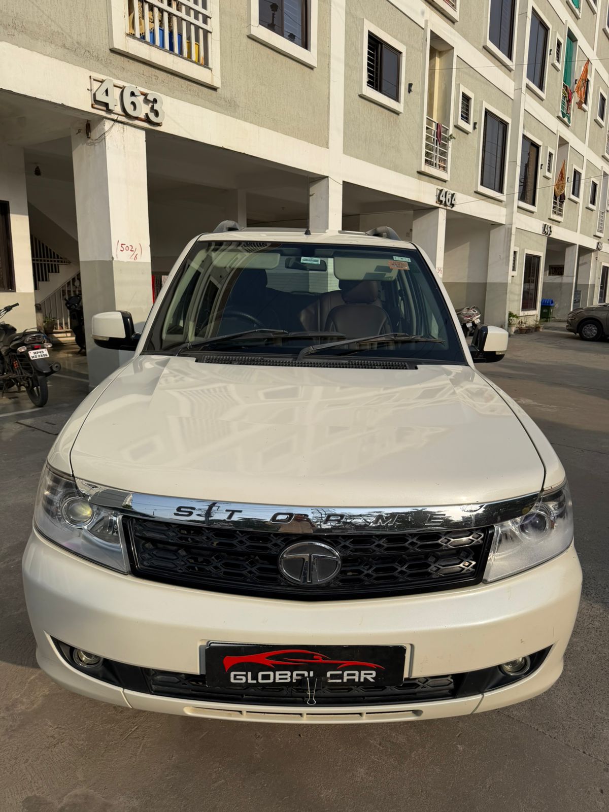 TATA SAFARI STORME EX