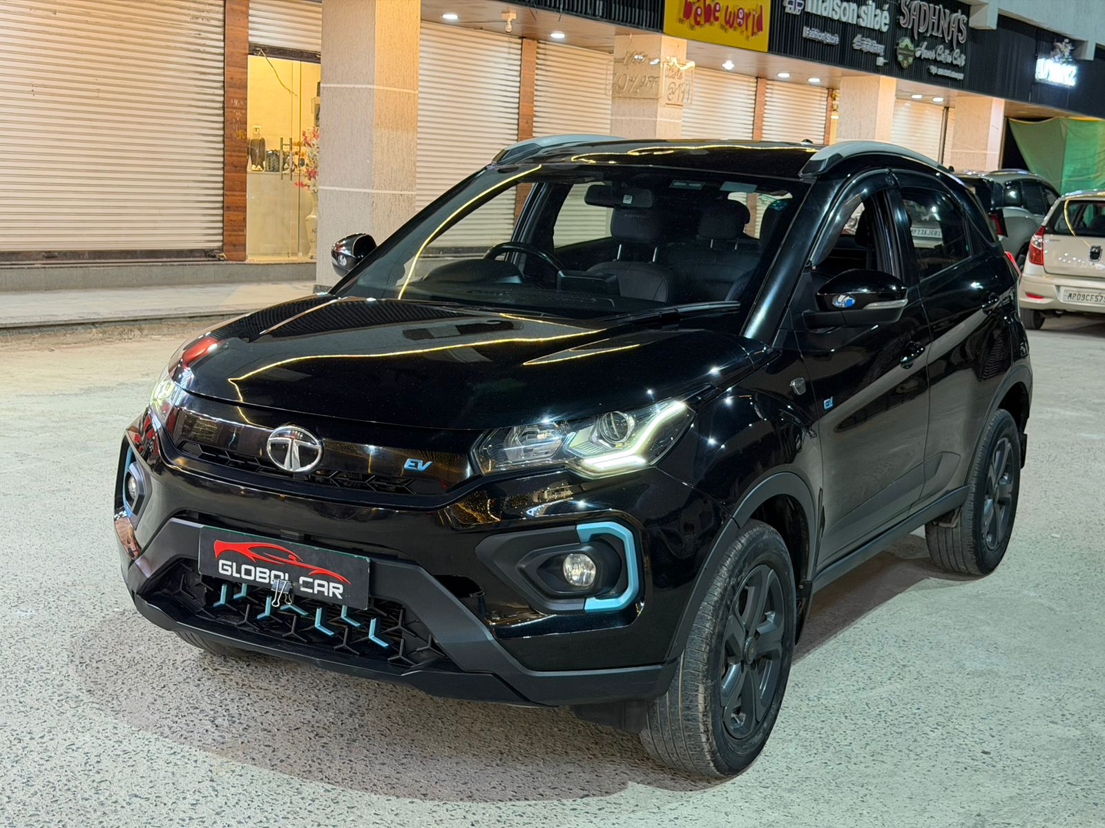 TATA NEXON EV XZ+ DK