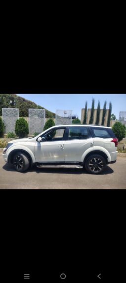 
										MAHINDRA XUV 500 W11 AT full									