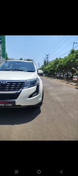 
										MAHINDRA XUV 500 W11 AT full									