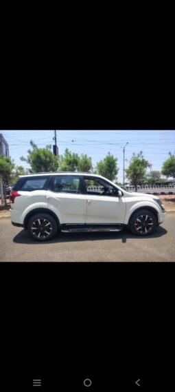 
										MAHINDRA XUV 500 W11 AT full									